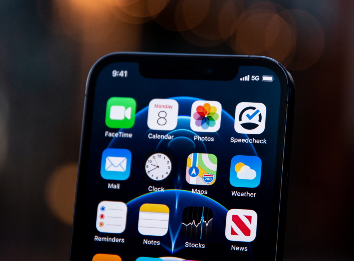 市南苹果手机维修分享为什么 iPhone 12 在冬季会自动关机 